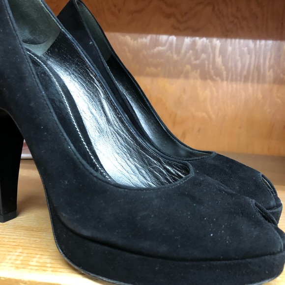 prada heels price